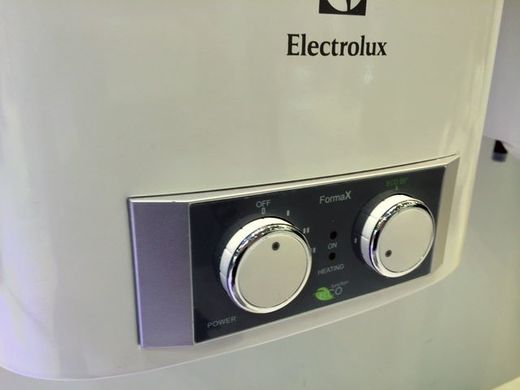 Бойлер електричний накопичувальний Electrolux EWH 80 Formax